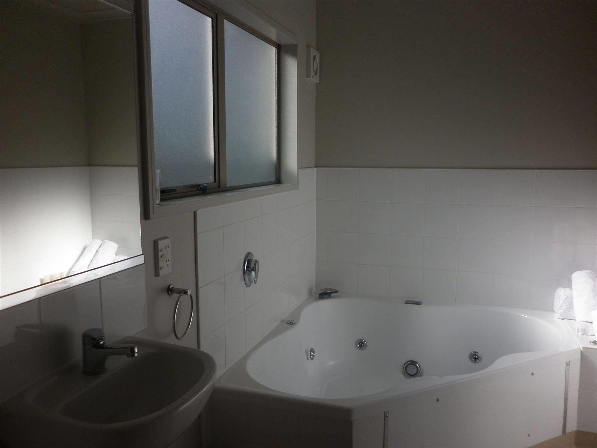 Executive On Fenton Motel Rotorua Ngoại thất bức ảnh