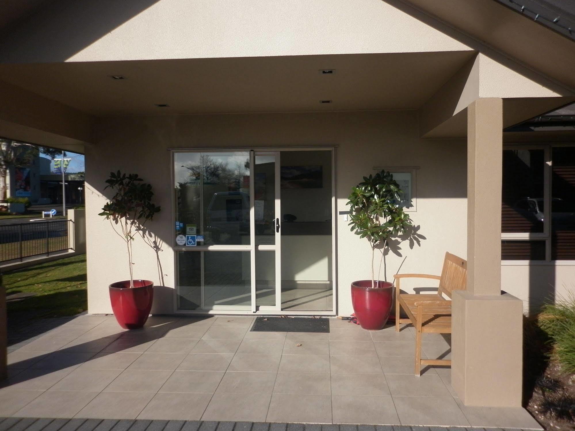 Executive On Fenton Motel Rotorua Ngoại thất bức ảnh